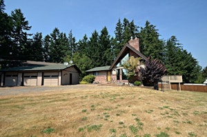 Lake Tapps Home, WA Real Estate Listing